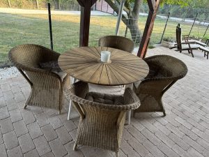 Szentendrei Öregvíz Vendégház terasza.